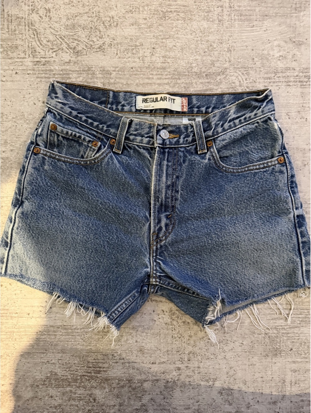 Levi’s Denim Cut off 505 Frayed Hem shorts w 30